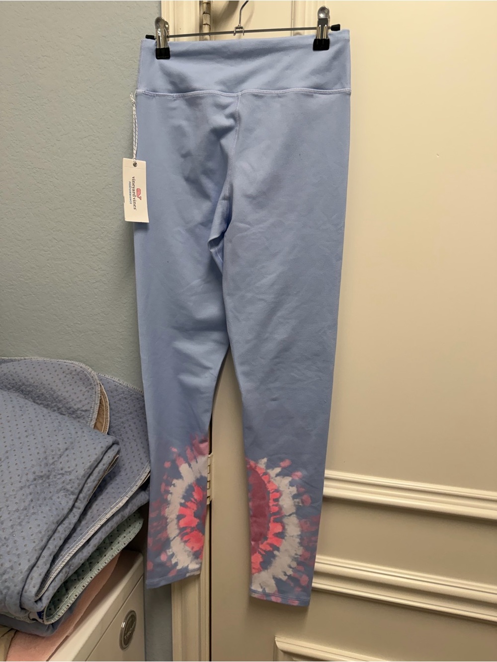 NWT vineyard vines printed performance legging in calm water
